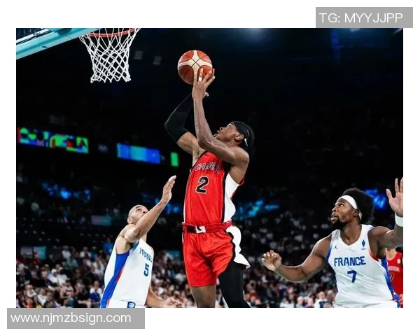 亚历山大无视防守 强行加速上篮命中