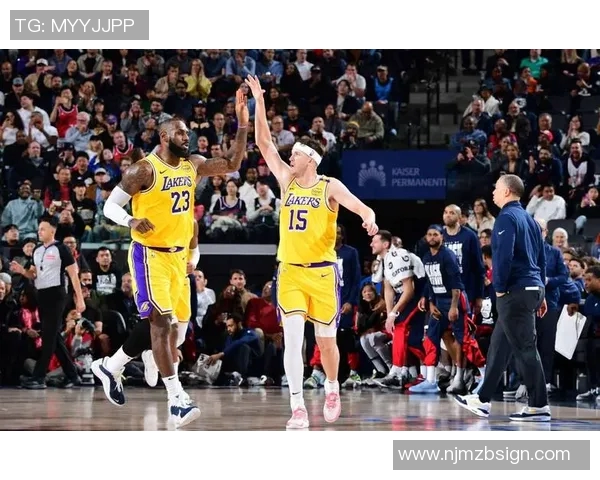 斯马特被罚3.5万！湖人三大首发缺战快船球迷：东契奇能轰60分